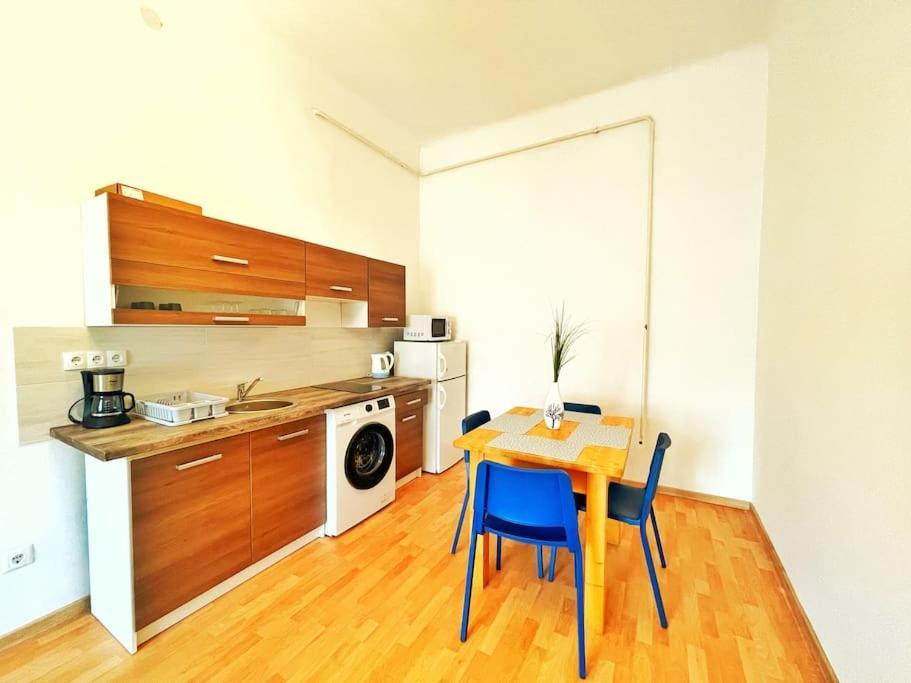 Central Spacious Flat Budapest Exterior foto